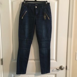 NWT BeBe Skinny Moto Jeans Size 29